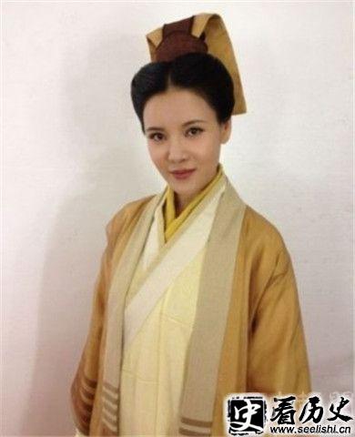 《笑傲江湖》定逸师太剧照