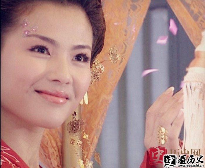 花蕊夫人是怎么俘虏后蜀皇帝的？