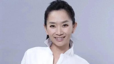​王芳：多才多艺的杰出女主持