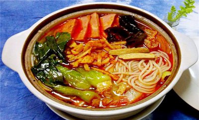 ​你会做杨国福麻辣烫吗？杨国福麻辣烫炒料熬汤烫菜完整一套配方
