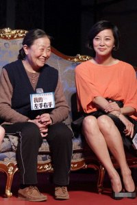 ​国民妈妈张少华与她的女儿苏岩，两人戏里戏外都是母女