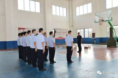 ​私生活不检点，对群众态度不好……南宁13名“问题”民警被召回