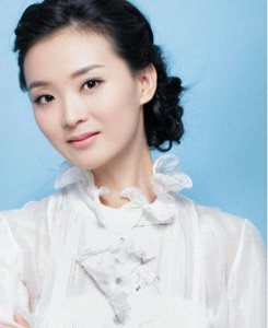 ​富豪王志才：娶“晴格格”为妻，为妻子定居国内，豪宅让人羡慕