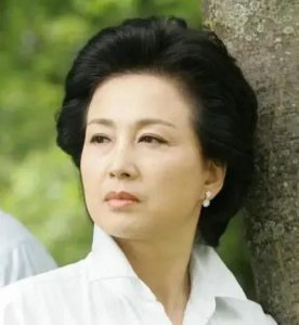 ​韩惠淑：73岁优雅女神，岁月不败真美人