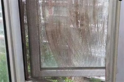 ​窗纱清洗小妙招 如何不拆纱窗也能清洗干净