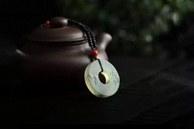 ​岫玉到底值钱吗？解开那些关于岫玉的误会