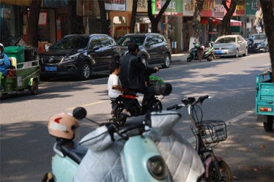 ​车主都明白了，电动自行车和电动摩托车有什么差异？
