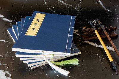 ​唐诗：待到重阳日，还来就菊花(孟浩然《过故人庄》)