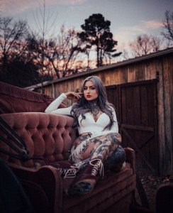 ​纹身的时尚魅力，那些让人惊艳的飒爽美女（2）