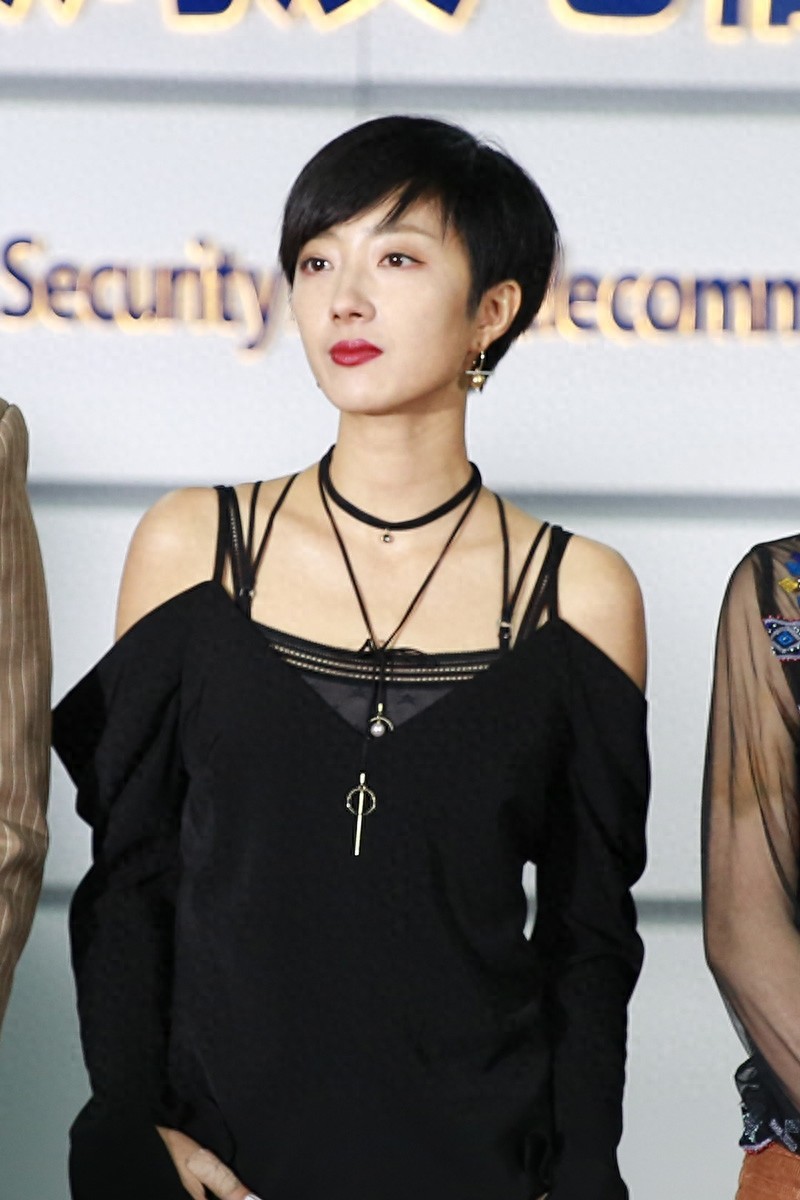 桂纶镁，1983年12月25日出生于台湾省，华语影视女演员
