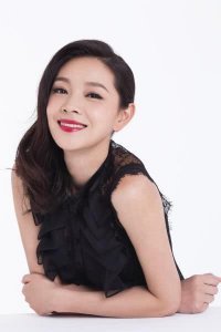 ​33岁王维维近照，出道整整15年不红，如今被张嘉译4次带火