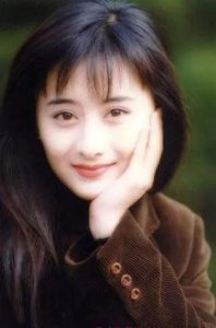 ​陈德容：梅花三弄，伊人独芳，最美的琼女郎