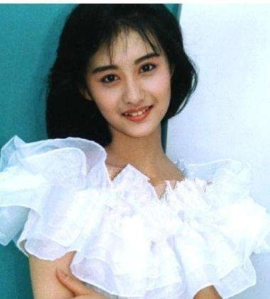 陈德容：梅花三弄，伊人独芳，最美的琼女郎