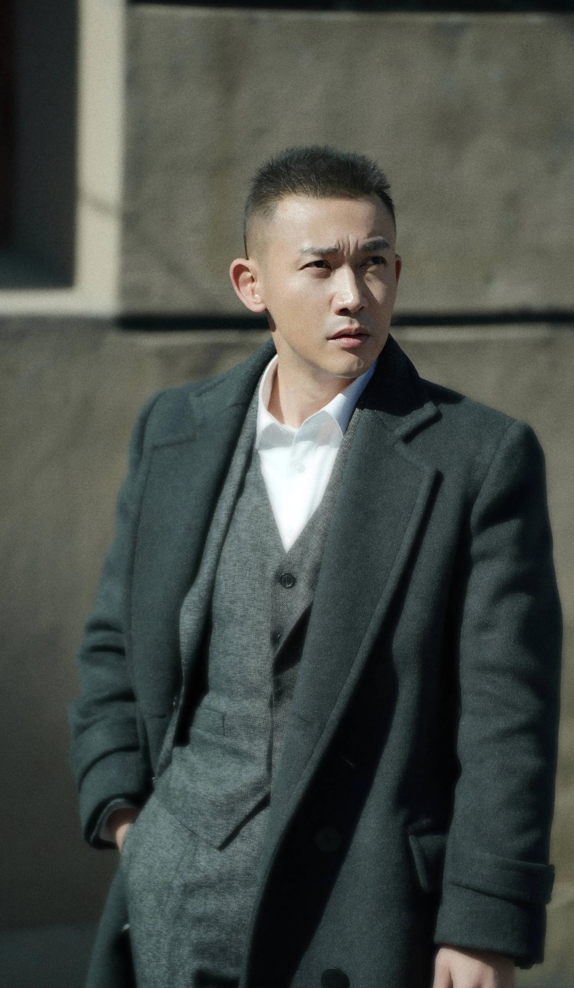 聂远前妻是谁 ，一顿饭吃出感情，4年婚姻换来一套房子