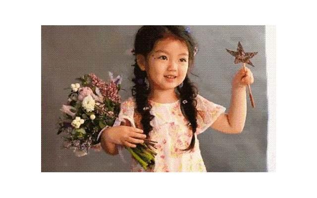 男女交往男的一直付钱正常吗？