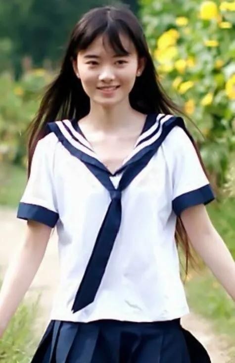 鞠婧祎出道前比赛照片（鞠婧祎前后对比）