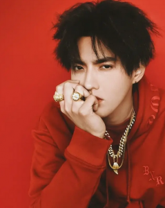​吴亦凡真的很小吗 吴签的尺寸到底多大为什么被叫吴签