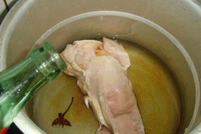 ​猪舌头怎么焯水 这样做去腥又干净