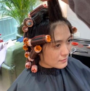 ​头发烫不出卷怎么办(卷头发为什么烫不卷怎么办)