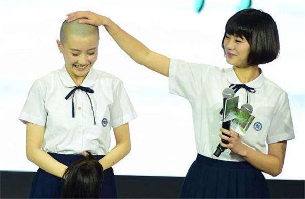 貌美如花的王鹤润为什么剃光头, 为艺术甘愿献身?！