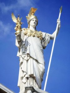 ​从古希腊神殿到动漫世界：雅典娜的多维传奇