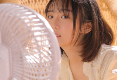​精选的关于描写人物神态的句子大全