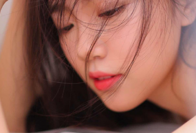 ​外面下着雨的伤感句子(外面下着雨一个人的伤感心情)